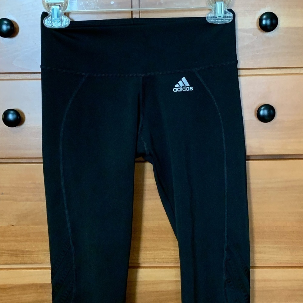 Adidas leggings small capri length 25 in inseam #springbreak